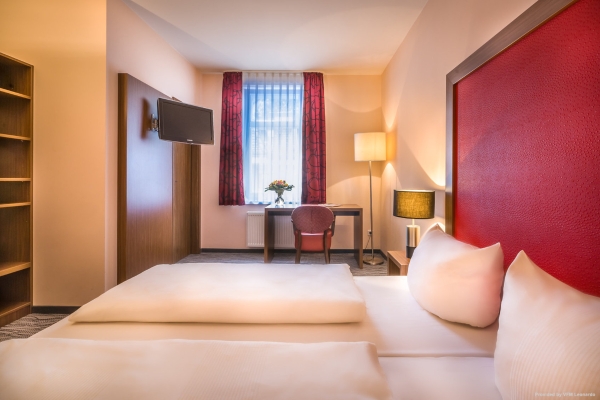 Hotel Dresden Airport